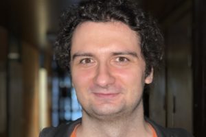Dr. Tomasz Ślusarski